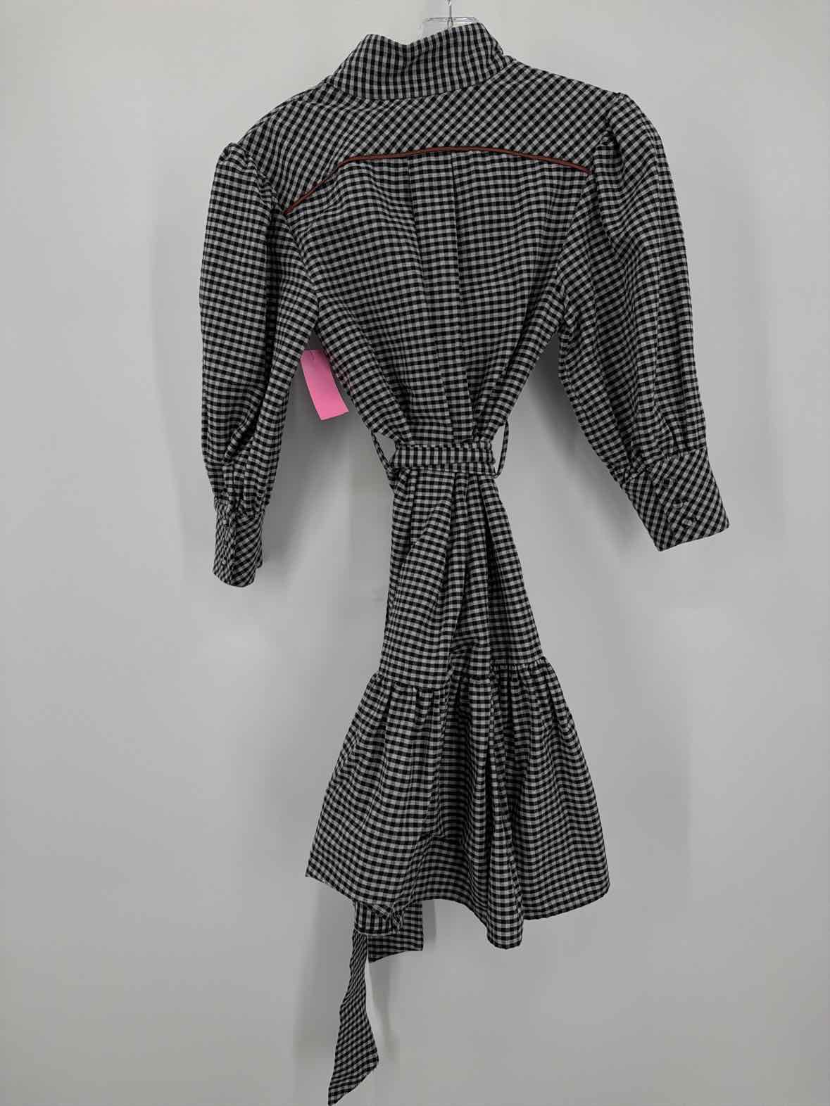 Pre-Owned Christy Lynn Black Size XS Check Print Short Long Sleeve Dress | True Fashionistas.