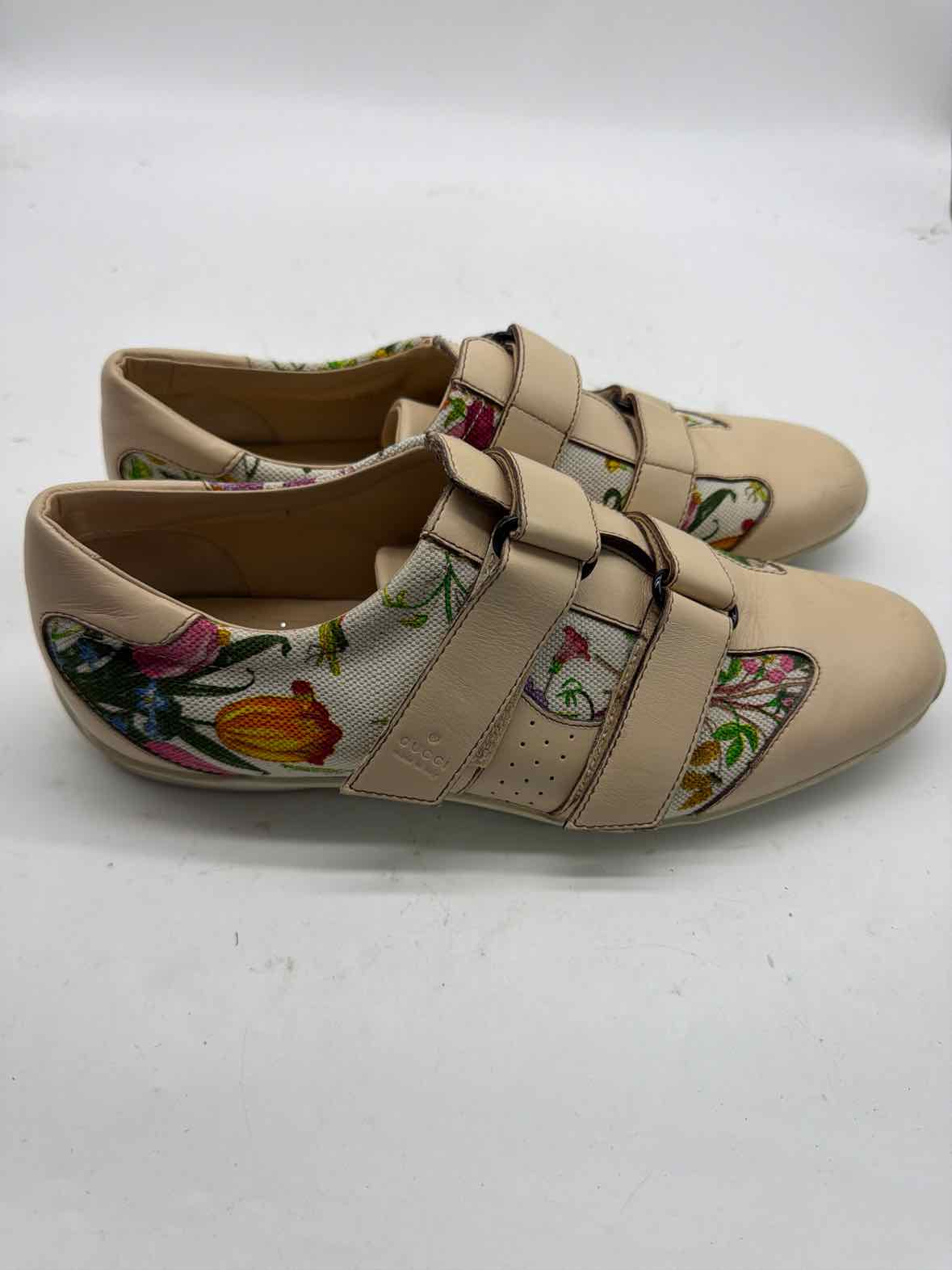 Pre-Owned Gucci Ivory Size 9 Fashion Sneaker Athletic Shoes | True Fashionistas.