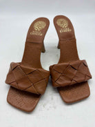 Pre-Owned Vince Camuto Tan Size 8.5 Mule Heels | True Fashionistas.