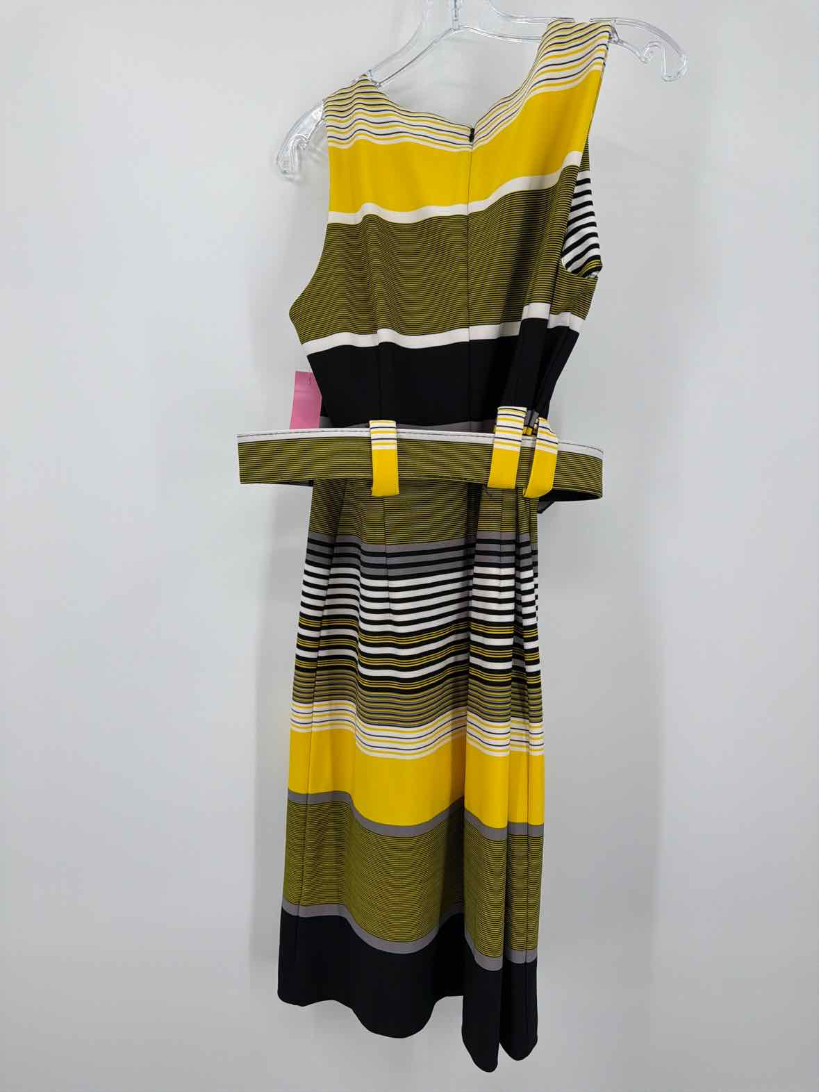 Pre-Owned ILE Yellow Size 10 Short Sleeveless Dress | True Fashionistas.