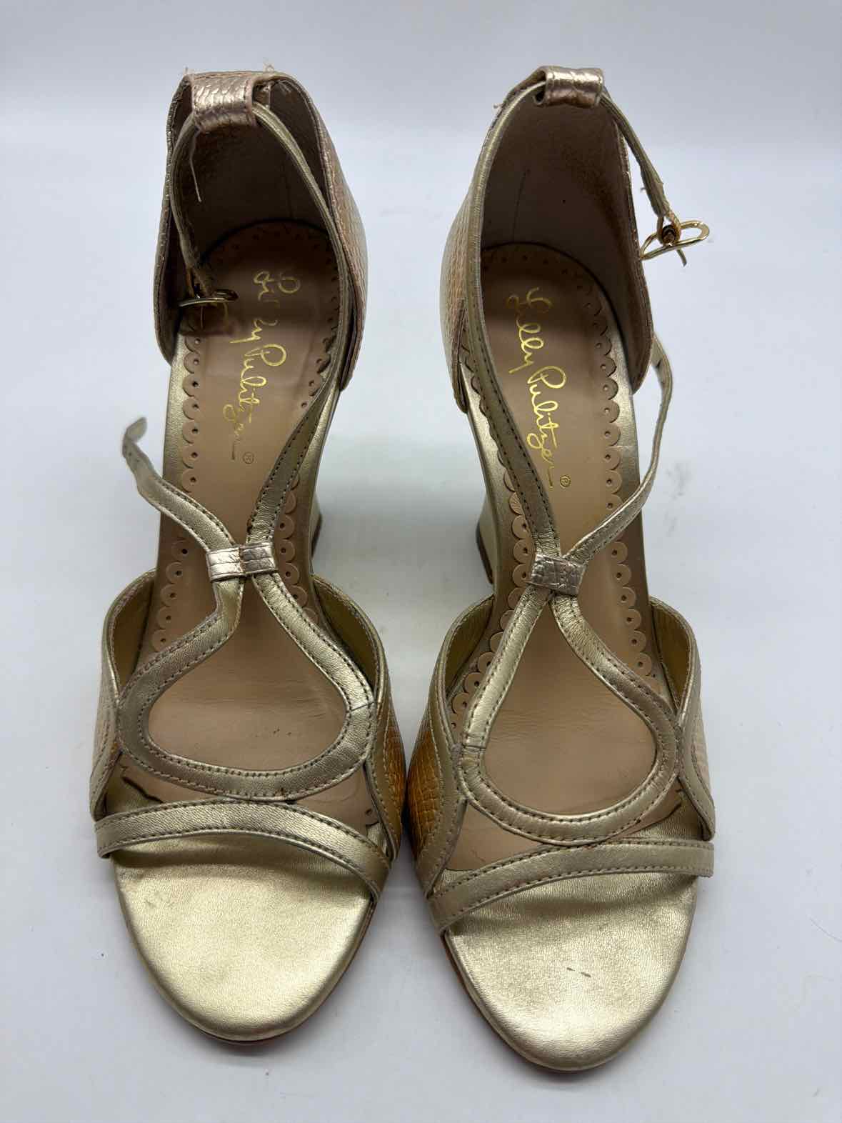 Pre-Owned Lilly Pulitzer Gold Size 6 Wedge Heels | True Fashionistas.