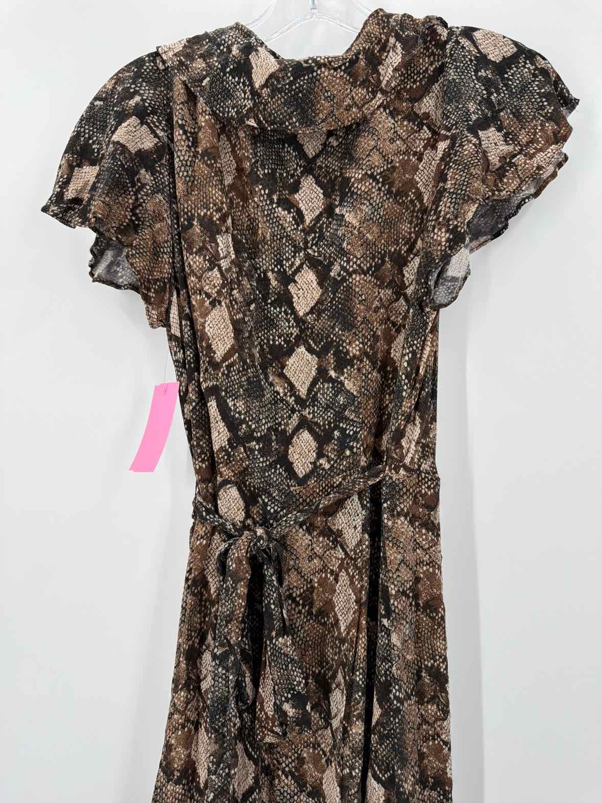 Pre-Owned Chelsea 28 Brown Size Medium Short Short Sleeve Dress | True Fashionistas.