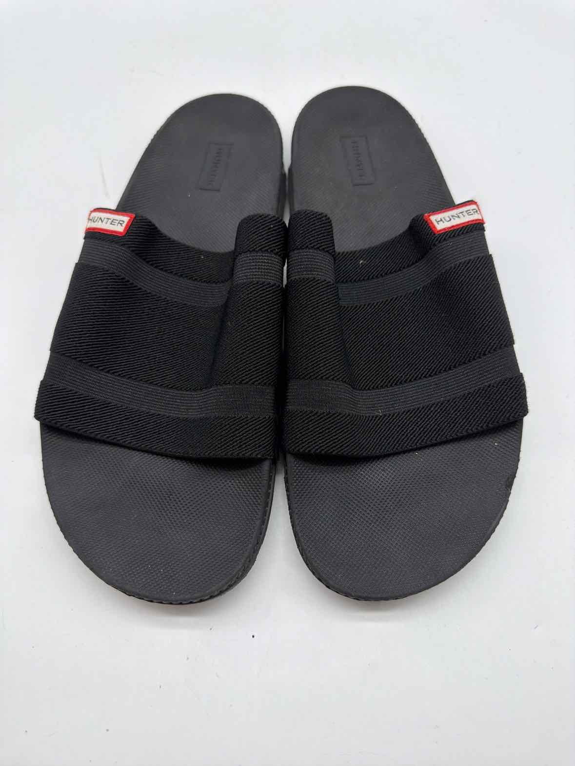 Pre-Owned Hunter Black Size 9 Slide Heels | True Fashionistas.
