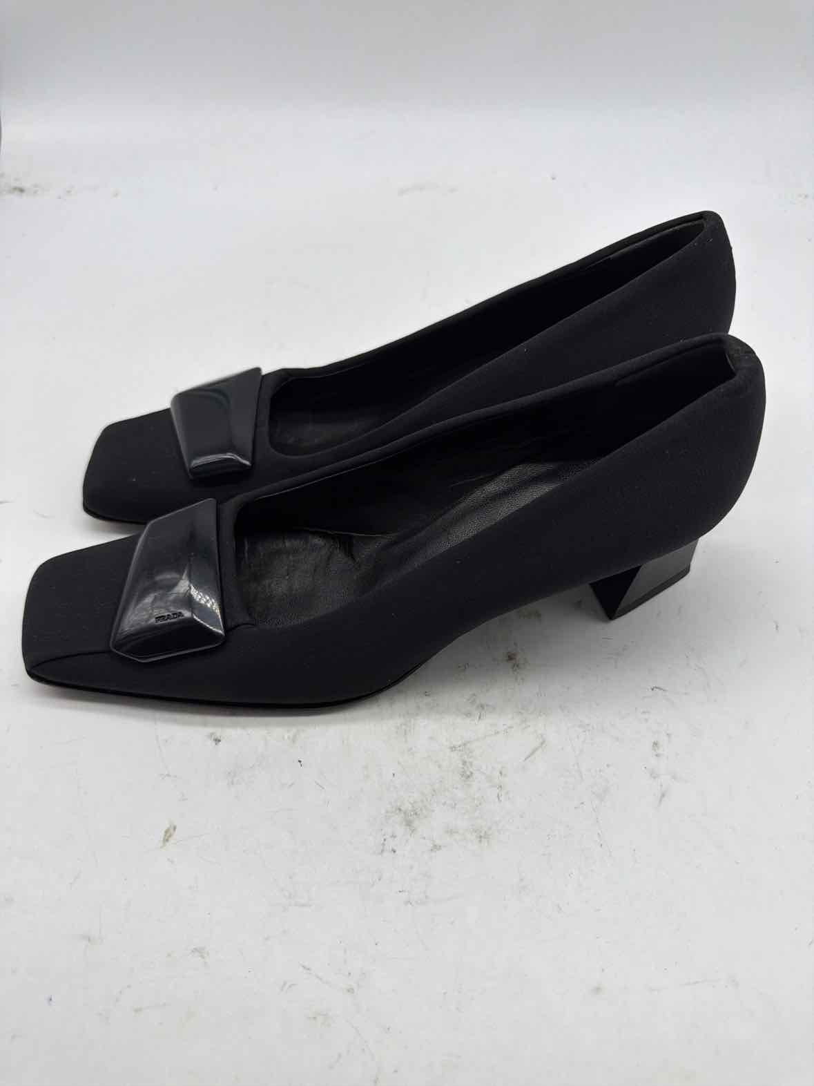 Pre-Owned Prada Black Size 6.5 Pump Heels | True Fashionistas.