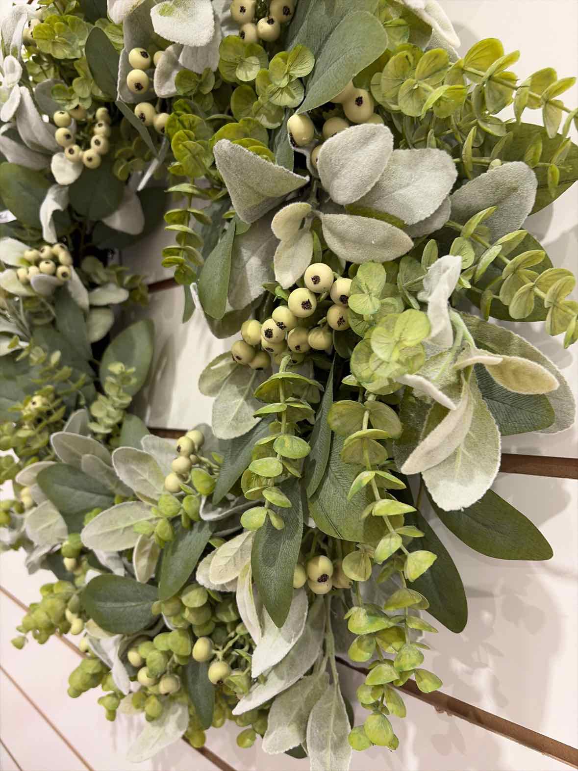 K&K Interiors Wreath - Thumbnail 2