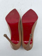 Pre-Owned Christian Louboutin Tan Size 9.5 Patent Leather Pump Heels | True Fashionistas.