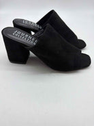 Pre-Owned Journee Collection Black Size 7.5 Mule Heels | True Fashionistas.