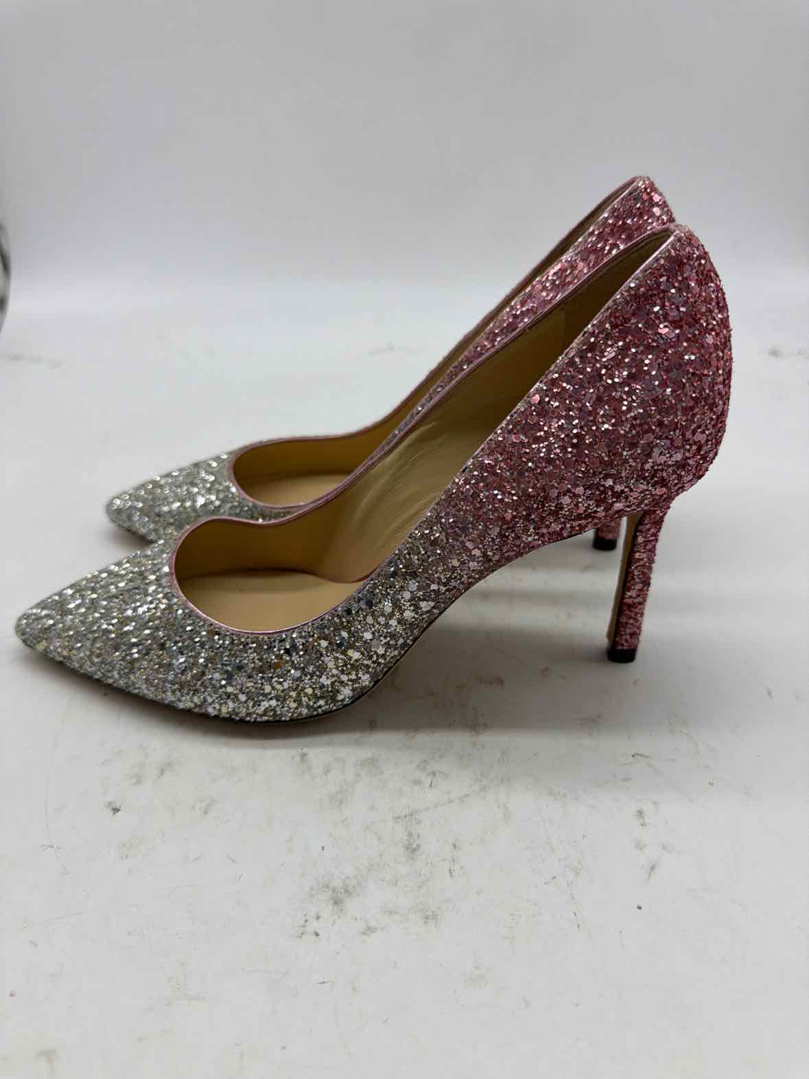 Pre-Owned Jimmy Choo Pink Size 6.5 Pump Heels | True Fashionistas.