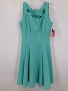 Pre-Owned Gabby Skye Blue Size 10 Short Sleeveless Dress | True Fashionistas.