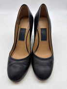 Pre-Owned Salvatore Ferragamo Black Size 9.5 Pump Heels | True Fashionistas.