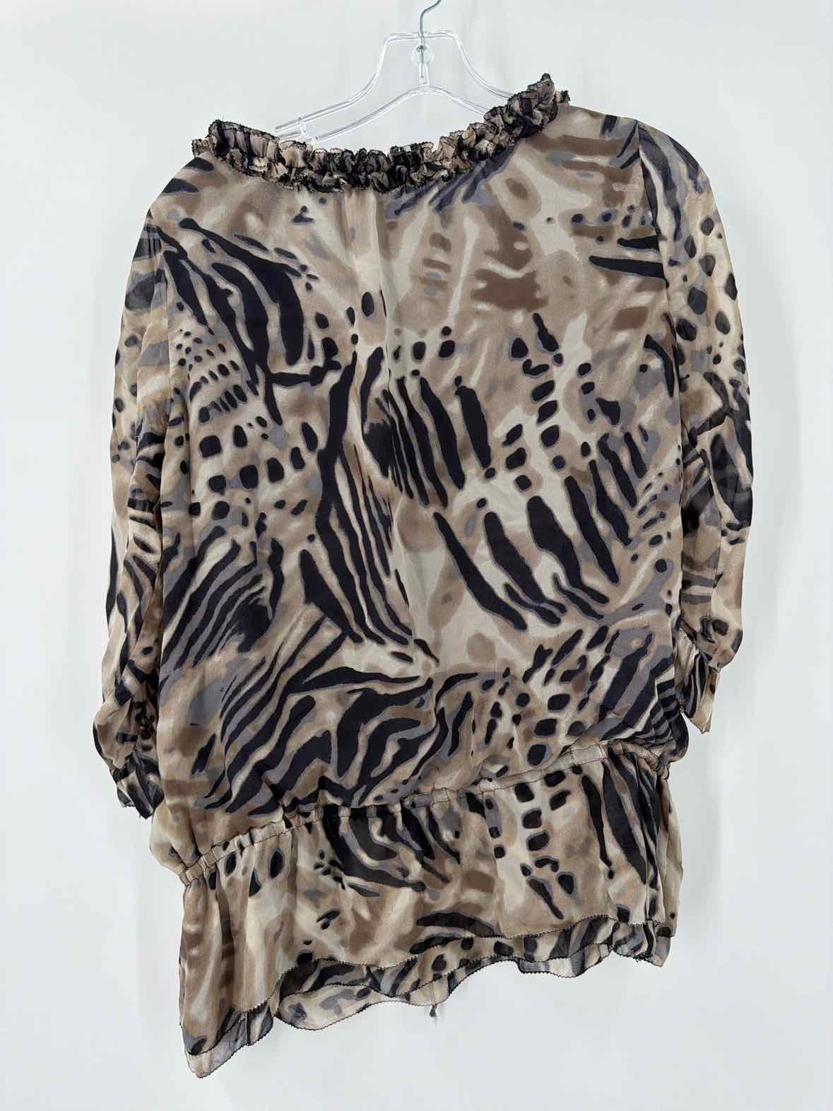Pre-Owned Th by Thrive Brown Size Medium Blouse | True Fashionistas.