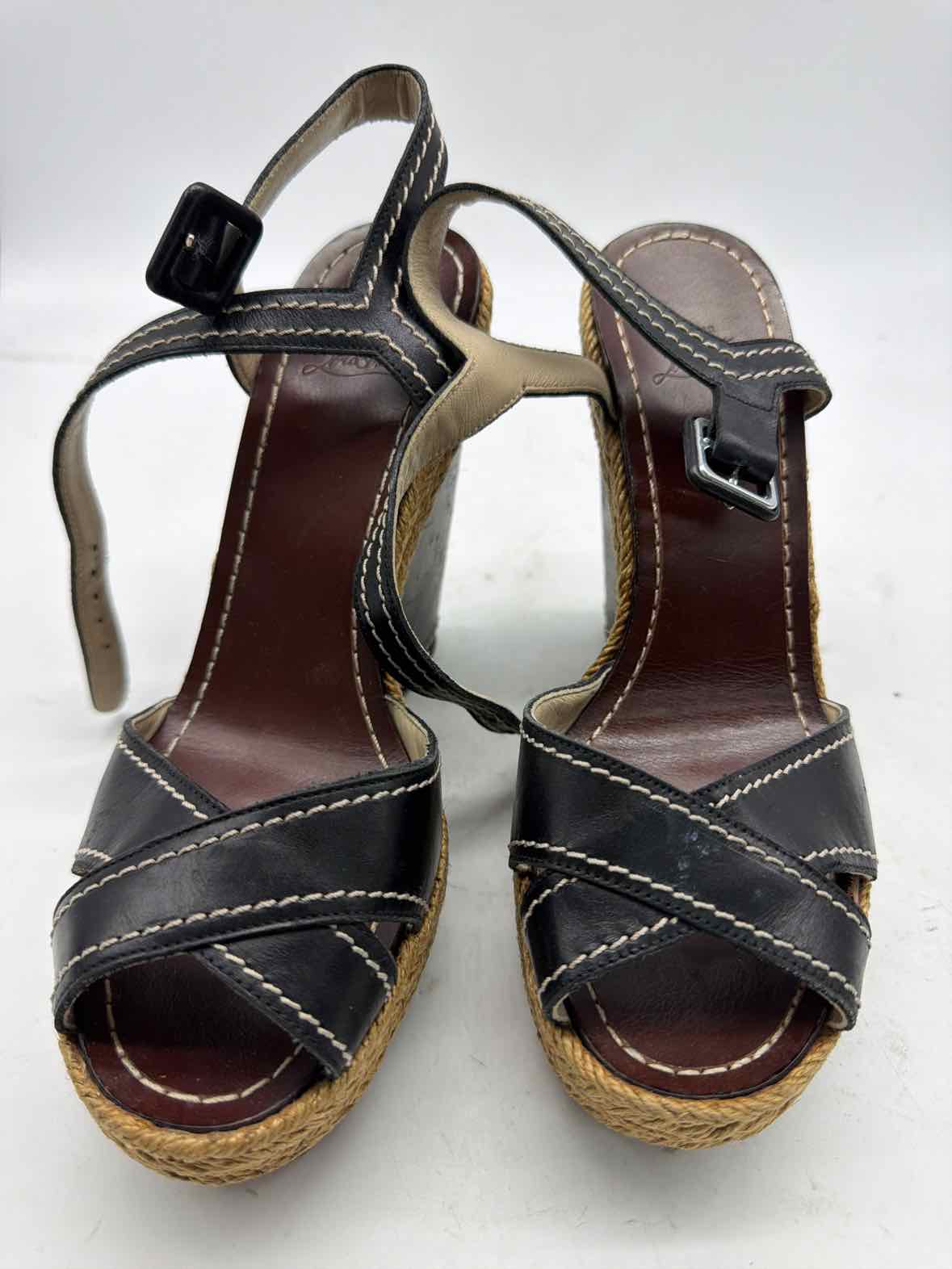 Pre-Owned Christian Louboutin Black Size 5.5 Wedge Heels | True Fashionistas.