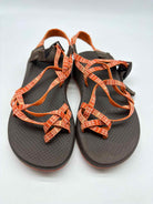 Pre-Owned Chaco Brown Size 8 Strappy Sandals | True Fashionistas.