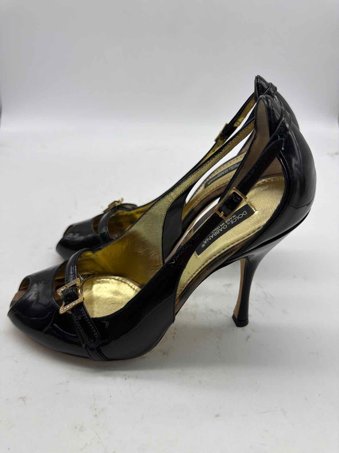 Pre-Owned Dolce & Gabbana Black Size 6.5 Patent Leather Peep Toe Heels | True Fashionistas.