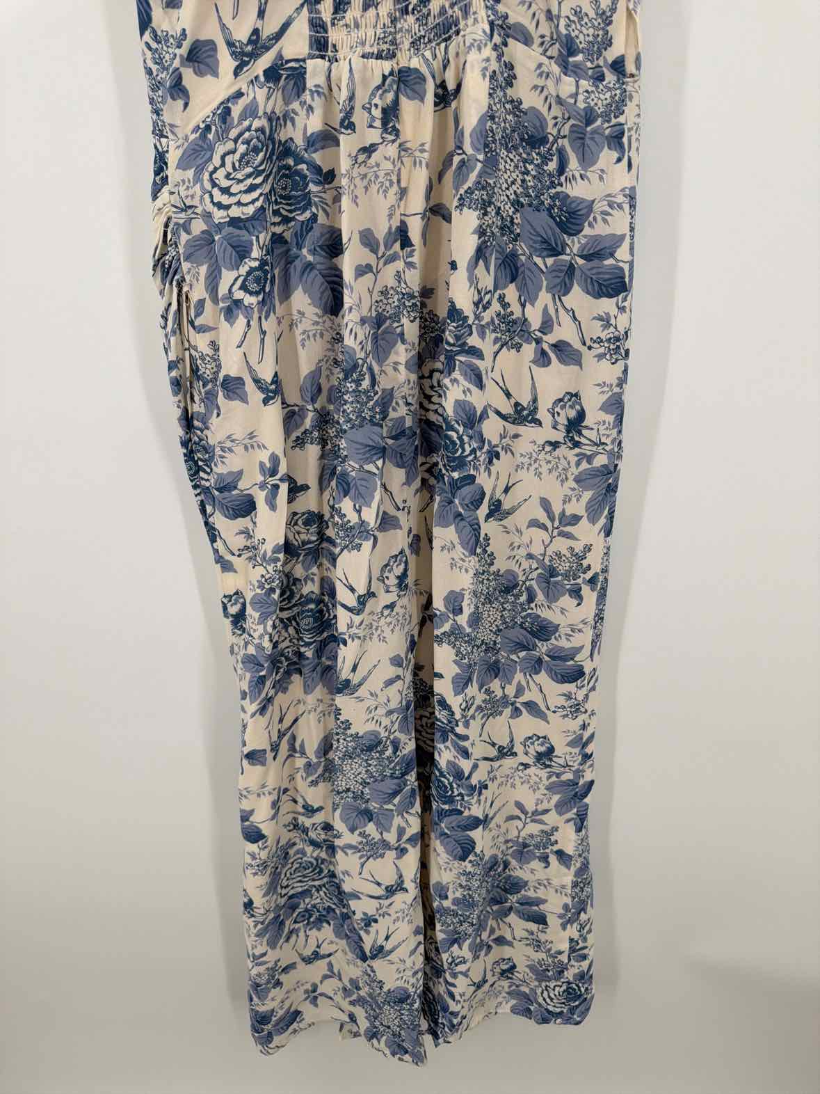 Pre-Owned Reformation Blue Size 8 Long Sleeveless Dress | True Fashionistas.
