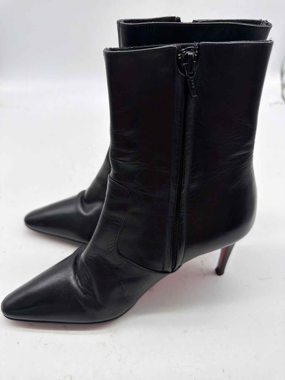 Pre-Owned Christian Louboutin Black Size 6.5 Leather Ankle Boot Boots | True Fashionistas.
