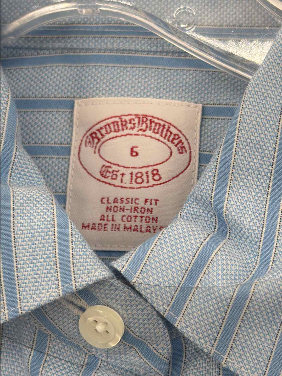 Pre-Owned Brooks Brothers Blue Size 6 Stripe Button Down | True Fashionistas.