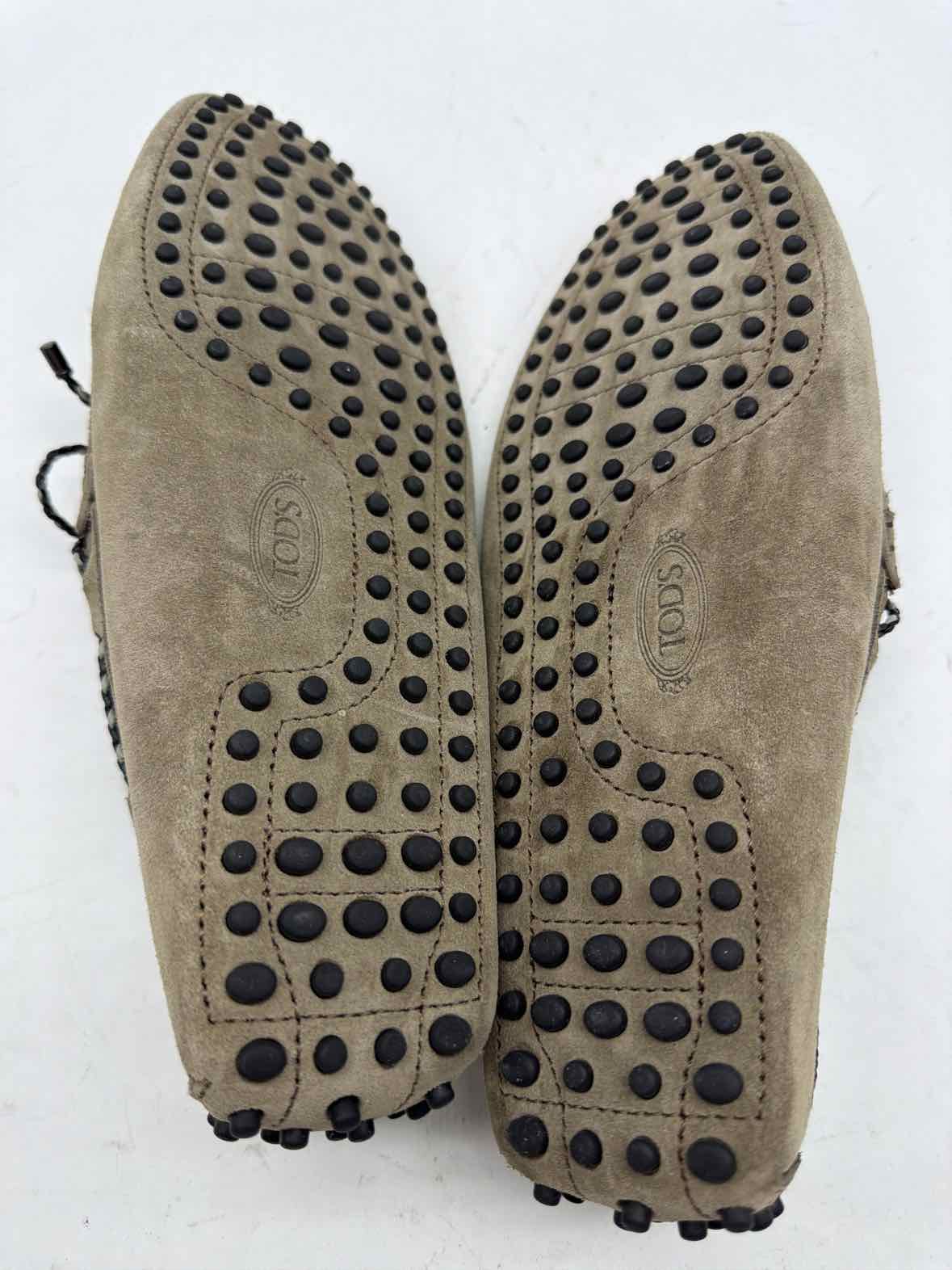 Pre-Owned Tod's Tan 8 Lace Up Men's Slip On | True Fashionistas.