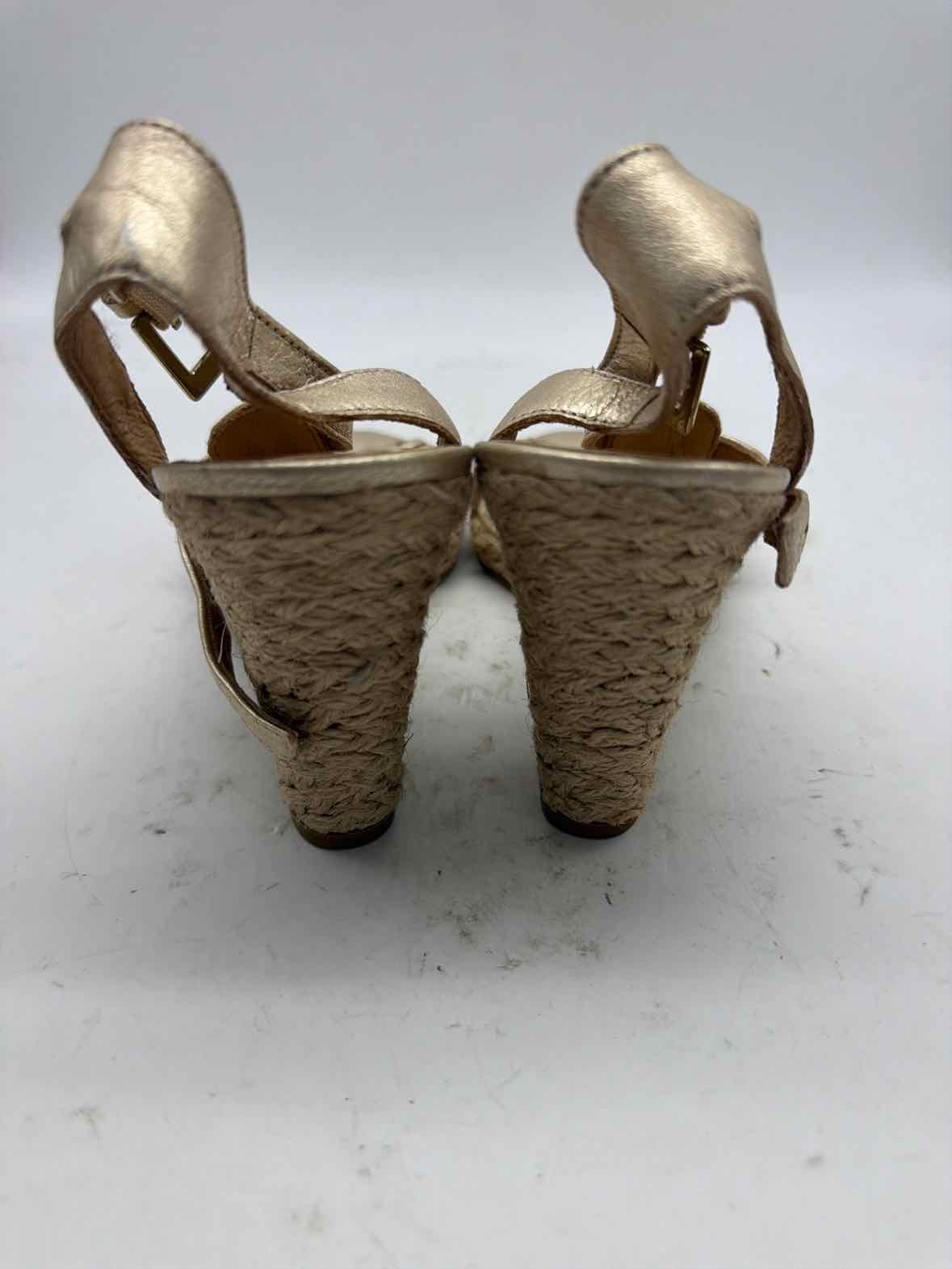 Pre-Owned Jack Rogers Gold Size 6.5 Wedge Heels | True Fashionistas.