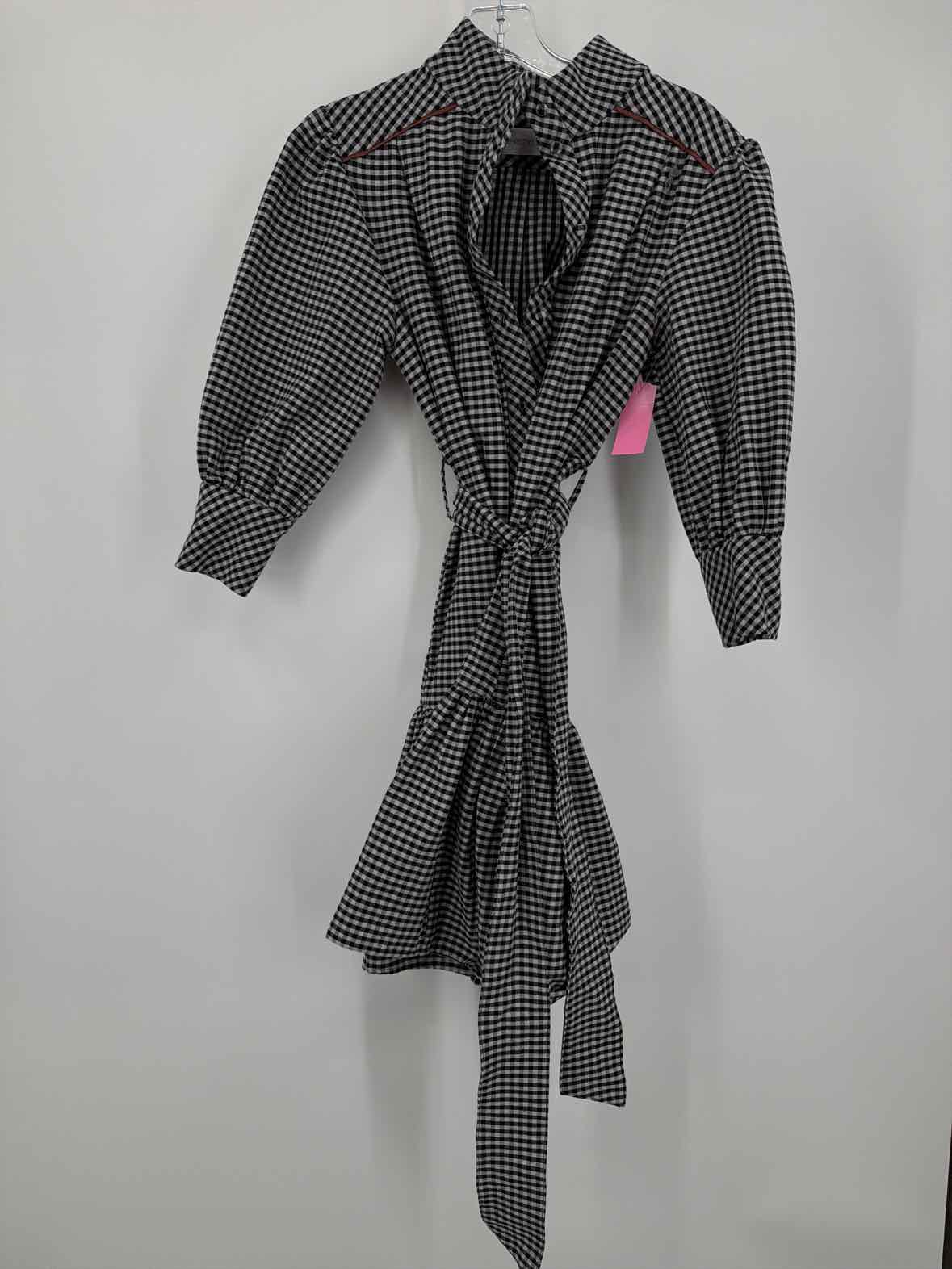 Pre-Owned Christy Lynn Black Size XS Check Print Short Long Sleeve Dress | True Fashionistas.