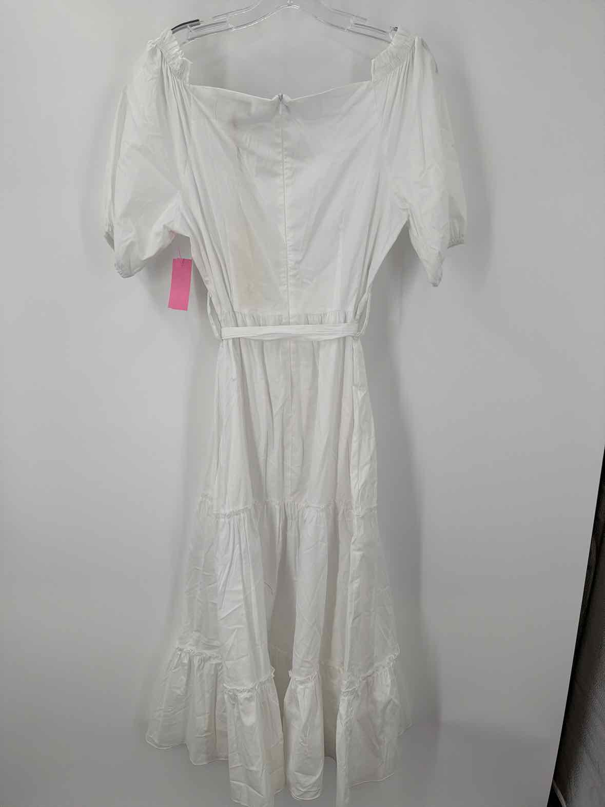 Pre-Owned Marilyn's White Size 46 Long Short Sleeve Dress | True Fashionistas.