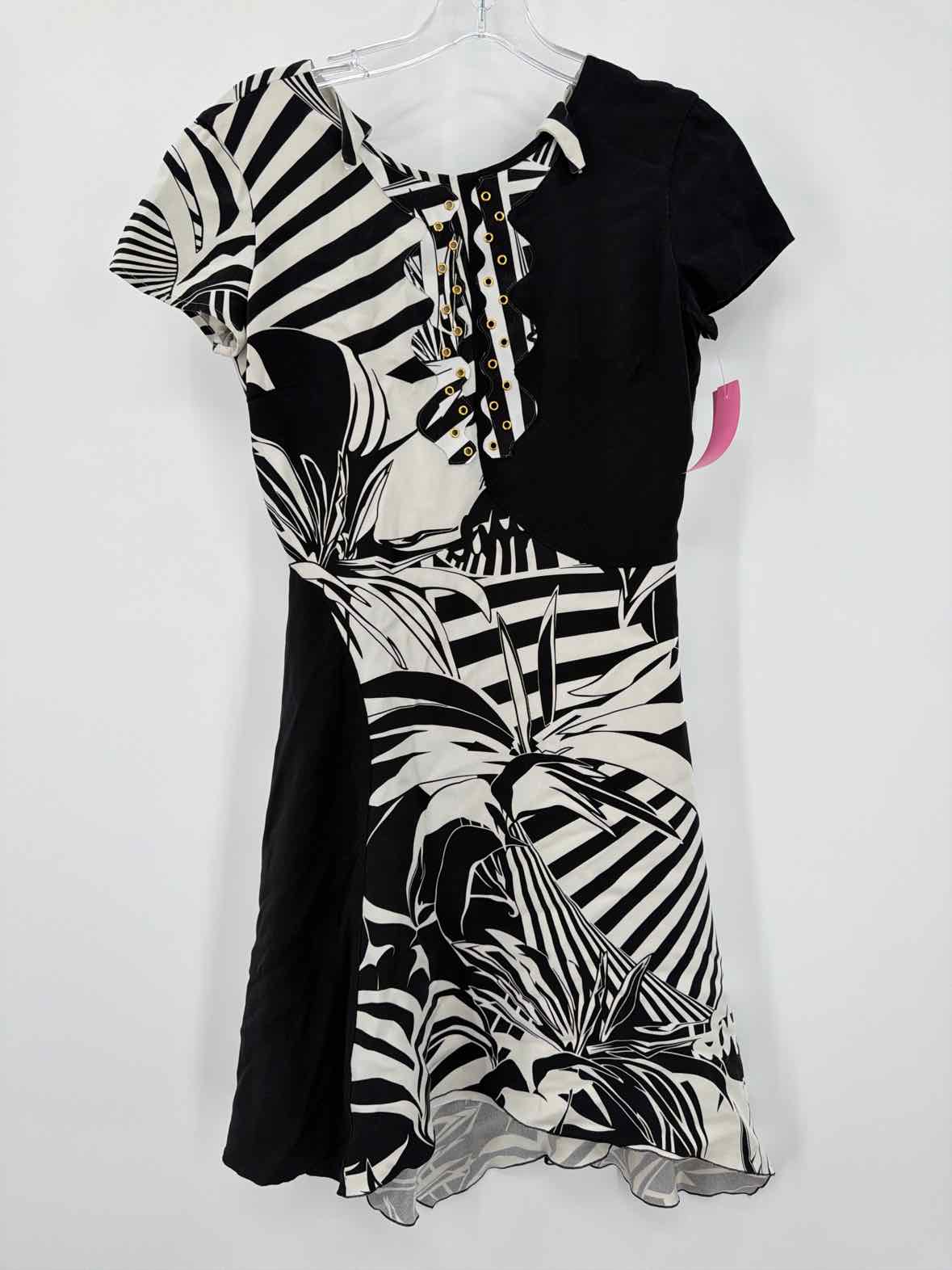 Pre-Owned Versace Black Size 40/6 Short Short Sleeve Dress | True Fashionistas.