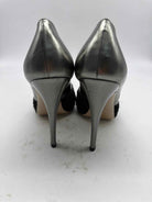 Pre-Owned Valentino Black Size 6 Peep Toe Heels | True Fashionistas.