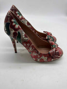 Pre-Owned Valentino Red Size 9 Pump Heels | True Fashionistas.