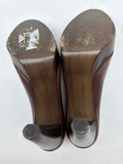Pre-Owned Stuart Weitzman Brown Size 7.5 Peep Toe Heels | True Fashionistas.