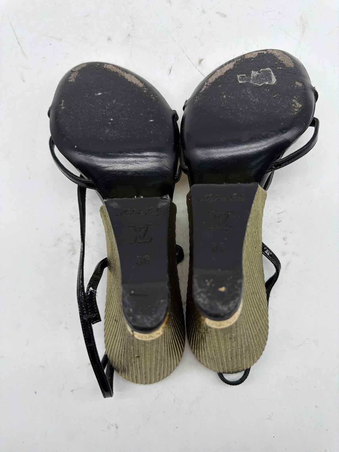 Pre-Owned Louis Vuitton Black Size 36 Wedge Heels | True Fashionistas.