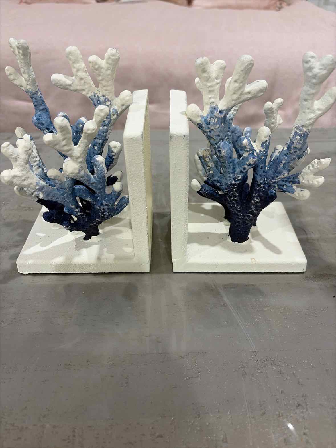 Blue Coral Metal Bookends | True Fashionistas.