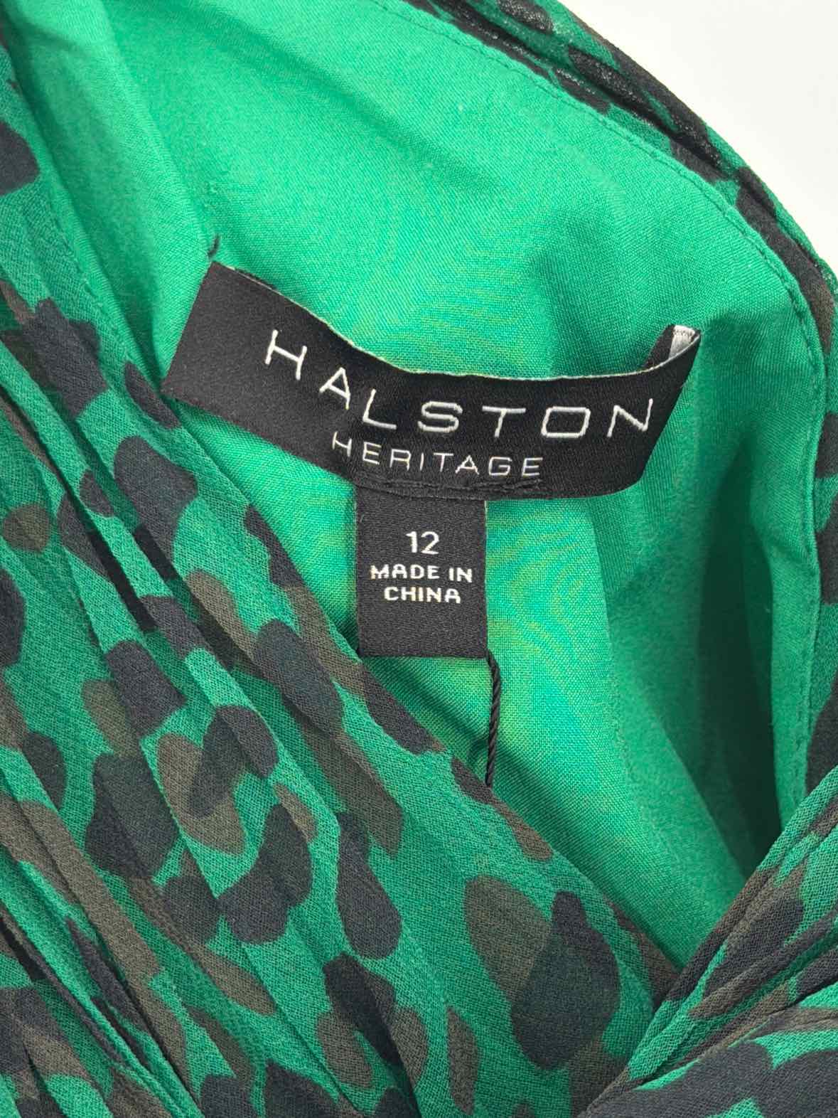 Pre-Owned Halston Green Size 12 Short Sleeveless Dress | True Fashionistas.