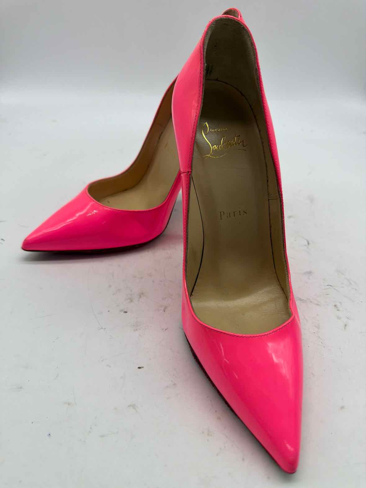 Pre-Owned Christian Louboutin Pink Size 36.5 Pump Heels | True Fashionistas.