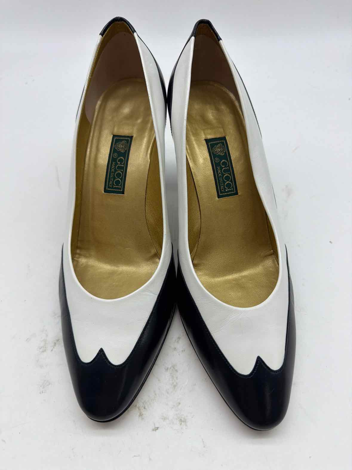 Pre-Owned Gucci White Size 7 Vintage Heels | True Fashionistas.