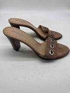 Pre-Owned Yves Saint Laurent Tan Size 41 Mule Heels | True Fashionistas.