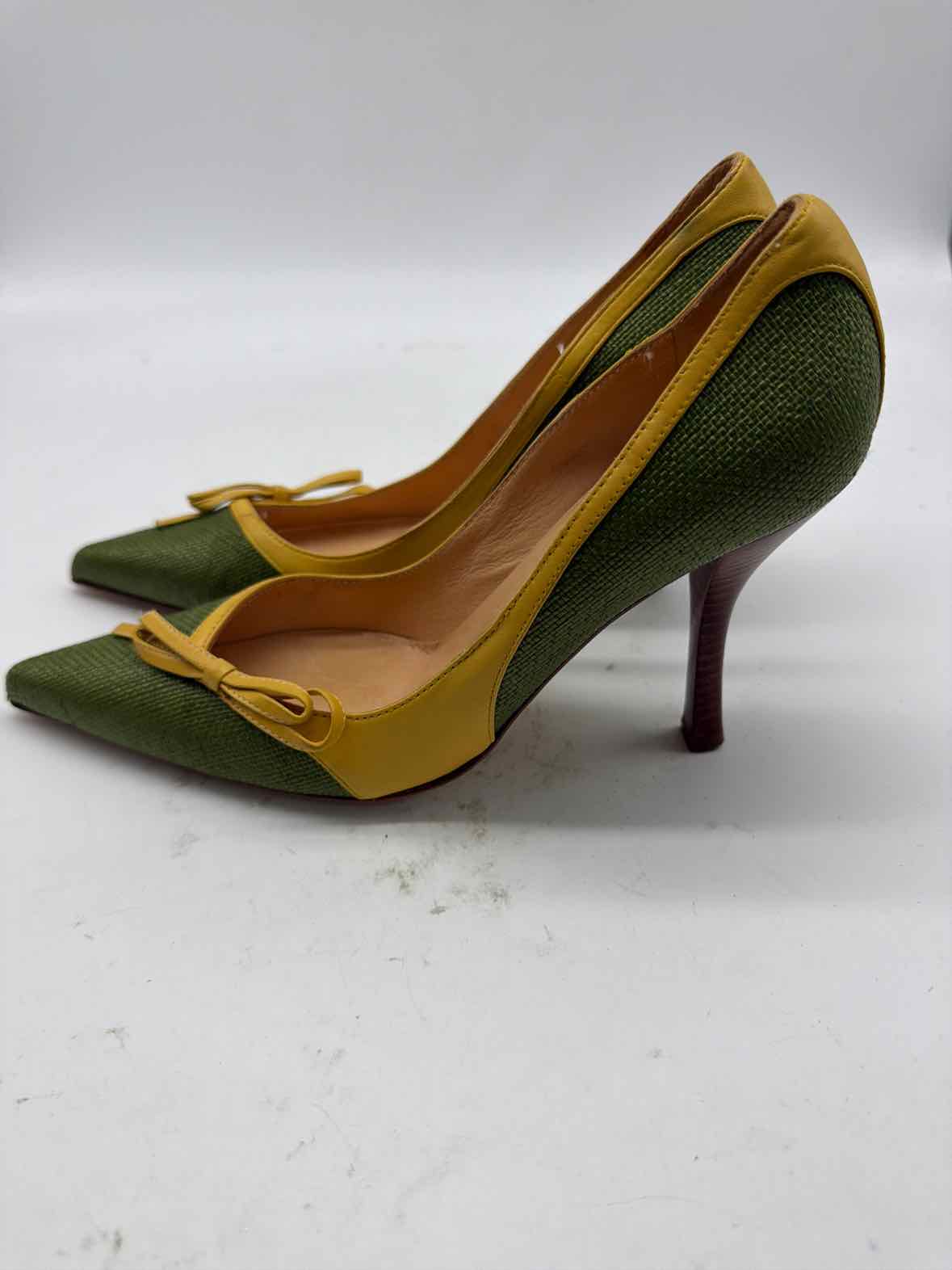 Pre-Owned Giuseppe Zanotti Green Size 6 Pump Heels | True Fashionistas.