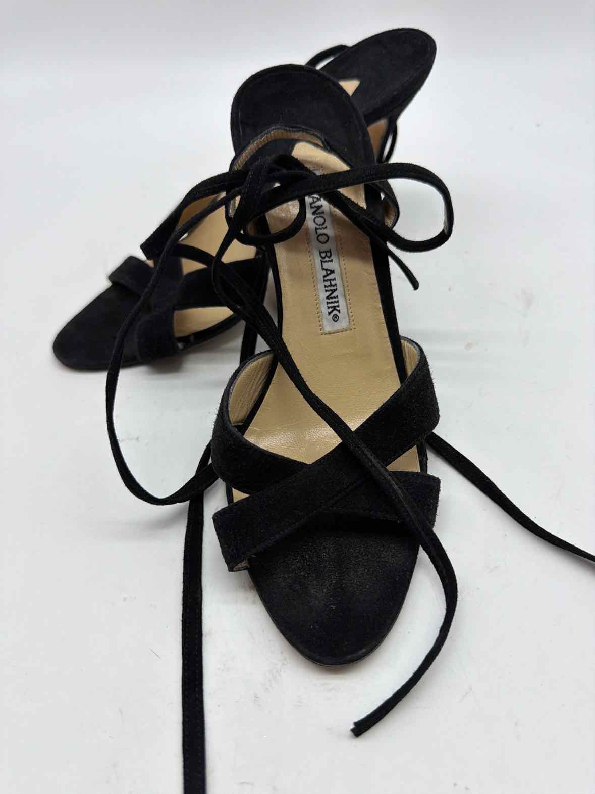 Pre-Owned Manolo Blahnik Black Size 36 Strappy Heels | True Fashionistas.