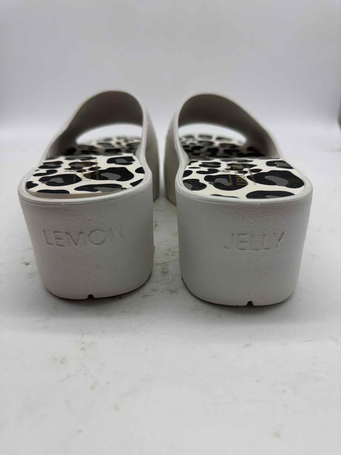 Pre-Owned Lemon Jelly White Size 10 Mule Sandals | True Fashionistas.
