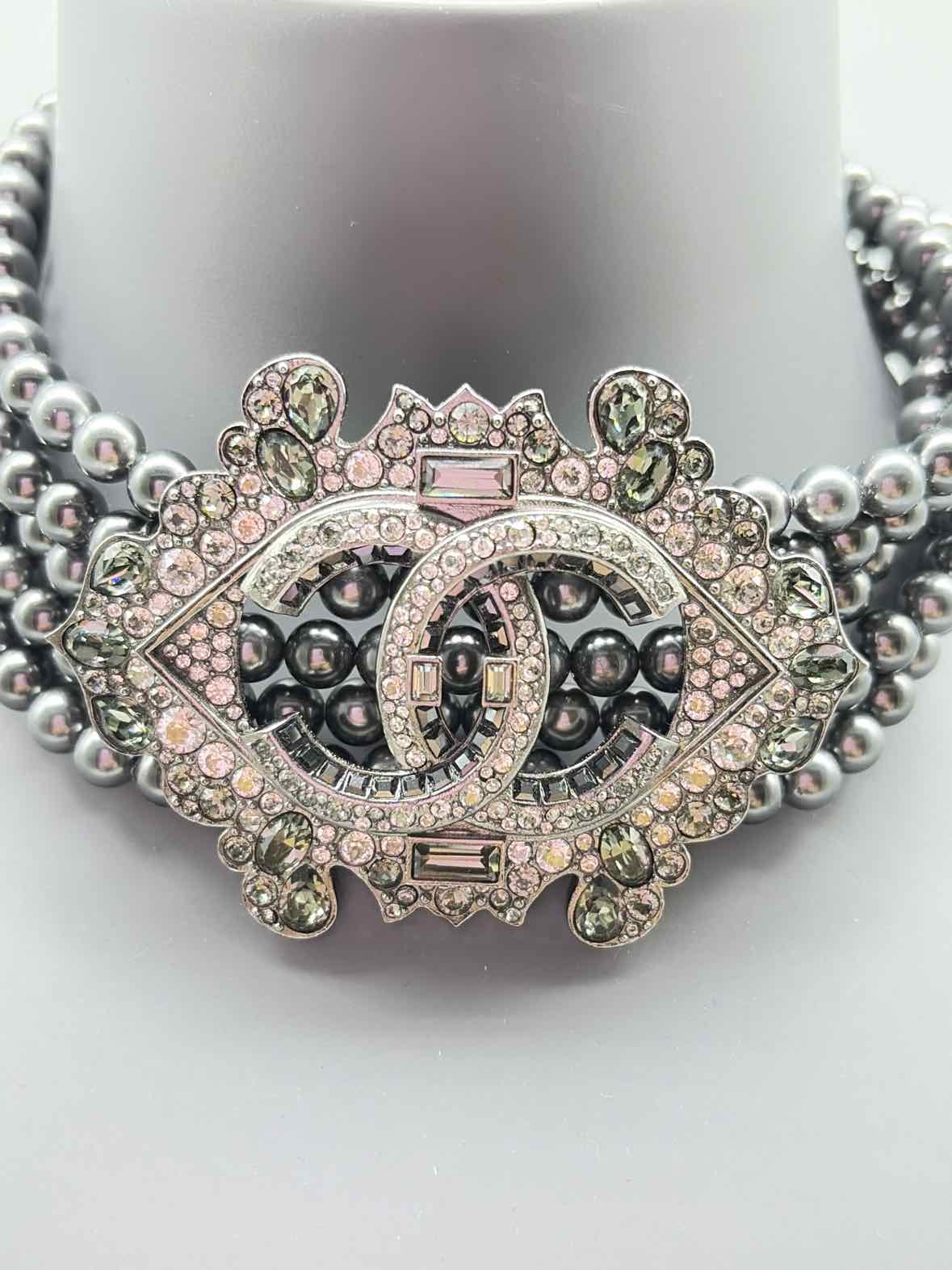 Pre-Owned Chanel Silver Multi Strand Choker Necklace | True Fashionistas.