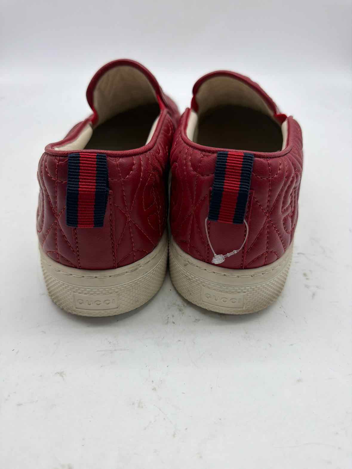 Pre-Owned Gucci Red 9 Slip On Men's Slip On | True Fashionistas.