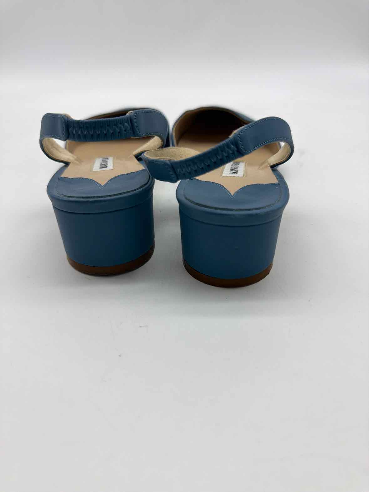 Pre-Owned Manolo Blahnik Blue Size 36.5 Slingback Heels | True Fashionistas.