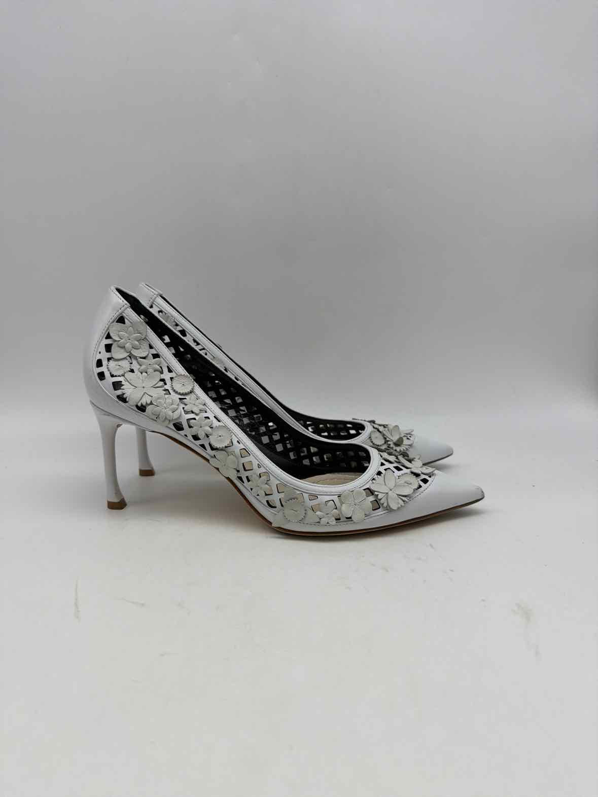 Pre-Owned Christian Dior White Size 38 Pump Heels | True Fashionistas.