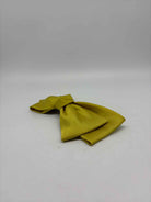 Pre-Owned Yellow Hair Accessory | True Fashionistas.