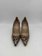 Pre-Owned Manolo Blahnik Tan Size 37.5 Leopard Pump Heels | True Fashionistas.