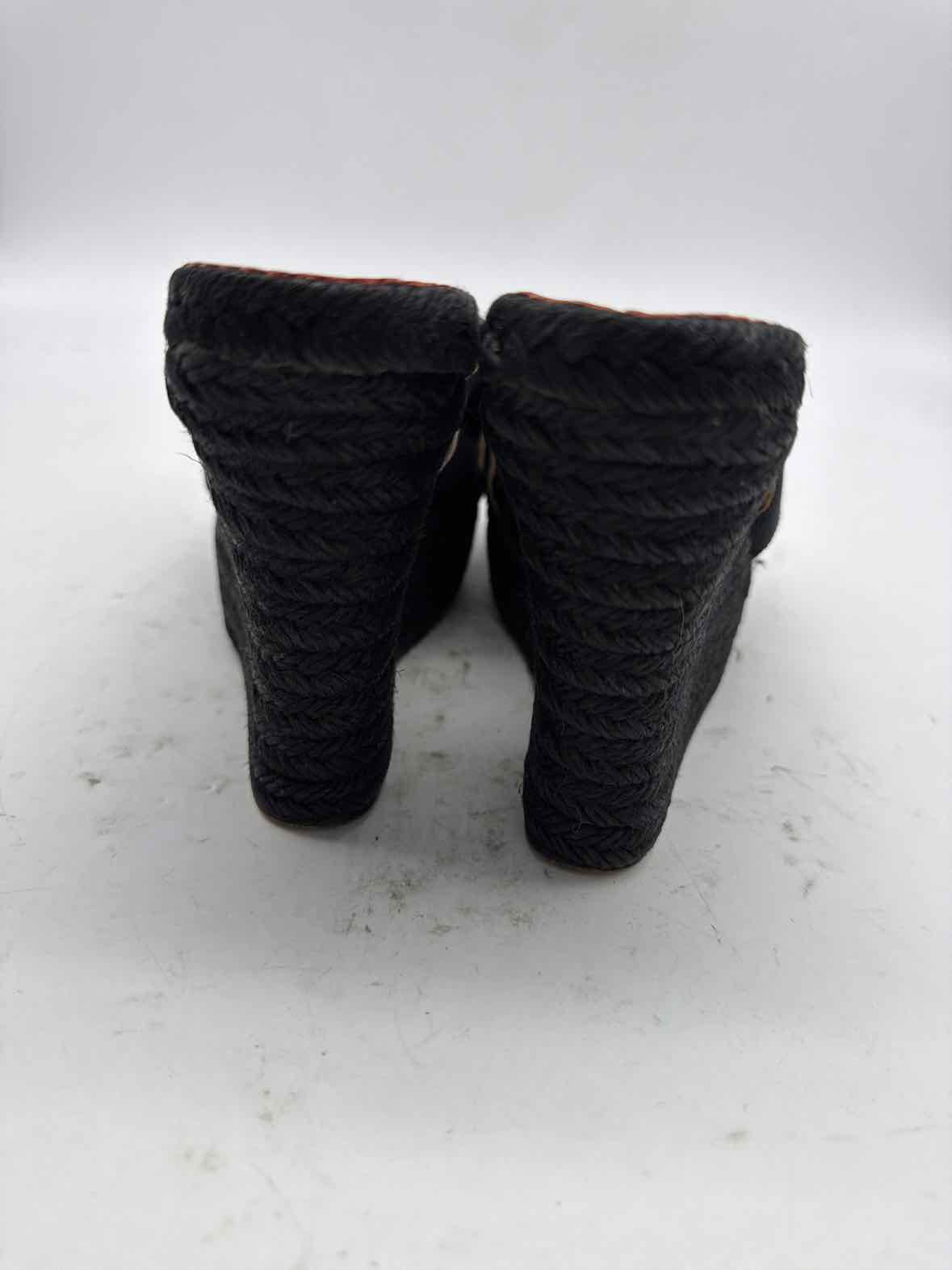 Pre-Owned Christian Louboutin Black Size 6 Wedge Heels | True Fashionistas.