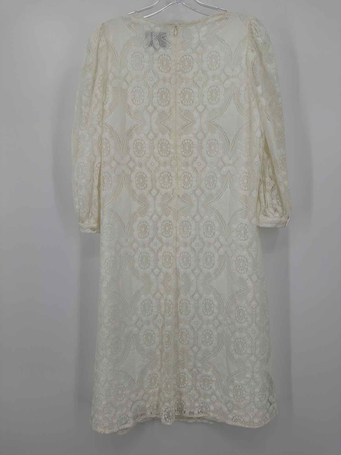 Pre-Owned Tuckernuck White Size Medium Lace Short Long Sleeve Dress | True Fashionistas.