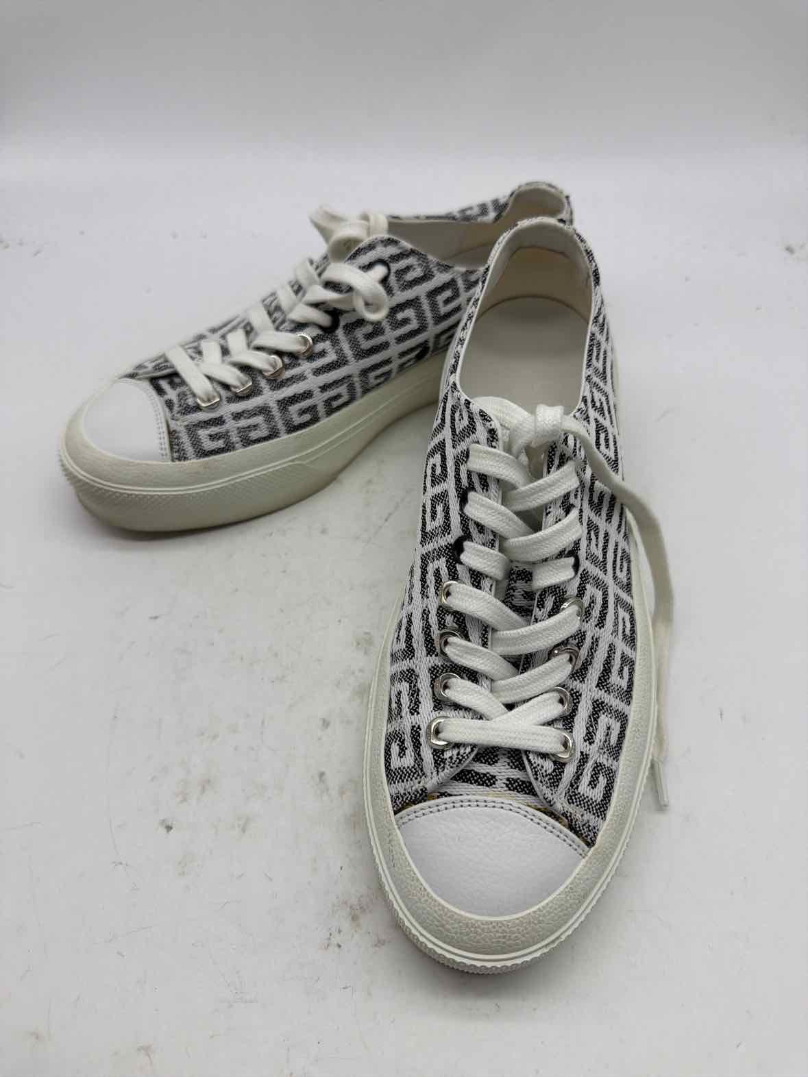 Pre-Owned Givenchy White Size 9.5 Fashion Sneaker Athletic Shoes | True Fashionistas.