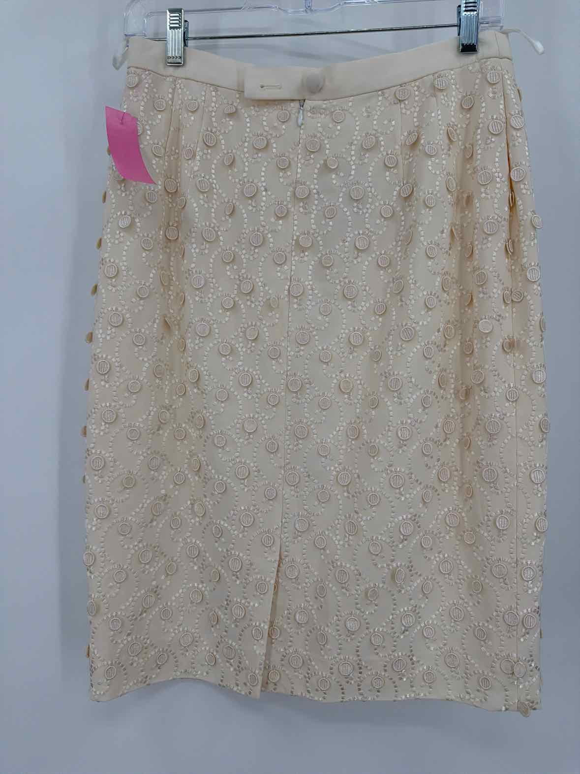 Pre-Owned Escada Ivory Size 40/6 Pencil Skirt | True Fashionistas.