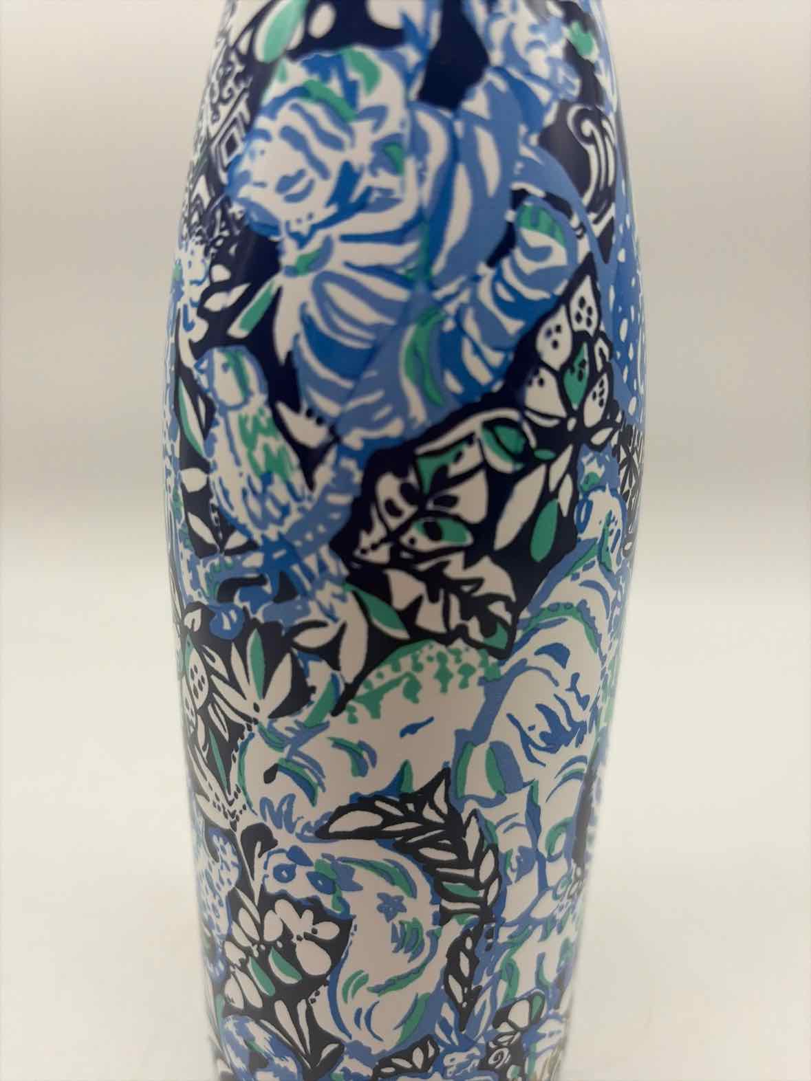 Lilly Pulitzer Blue Thermos | True Fashionistas.