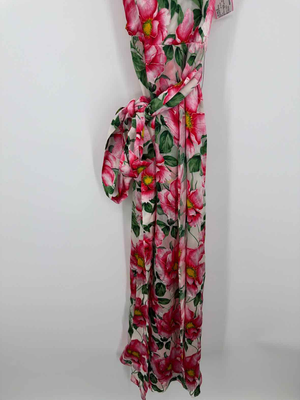 Pre-Owned Alice + Olivia Pink Size 8 Long Sleeveless Dress | True Fashionistas.